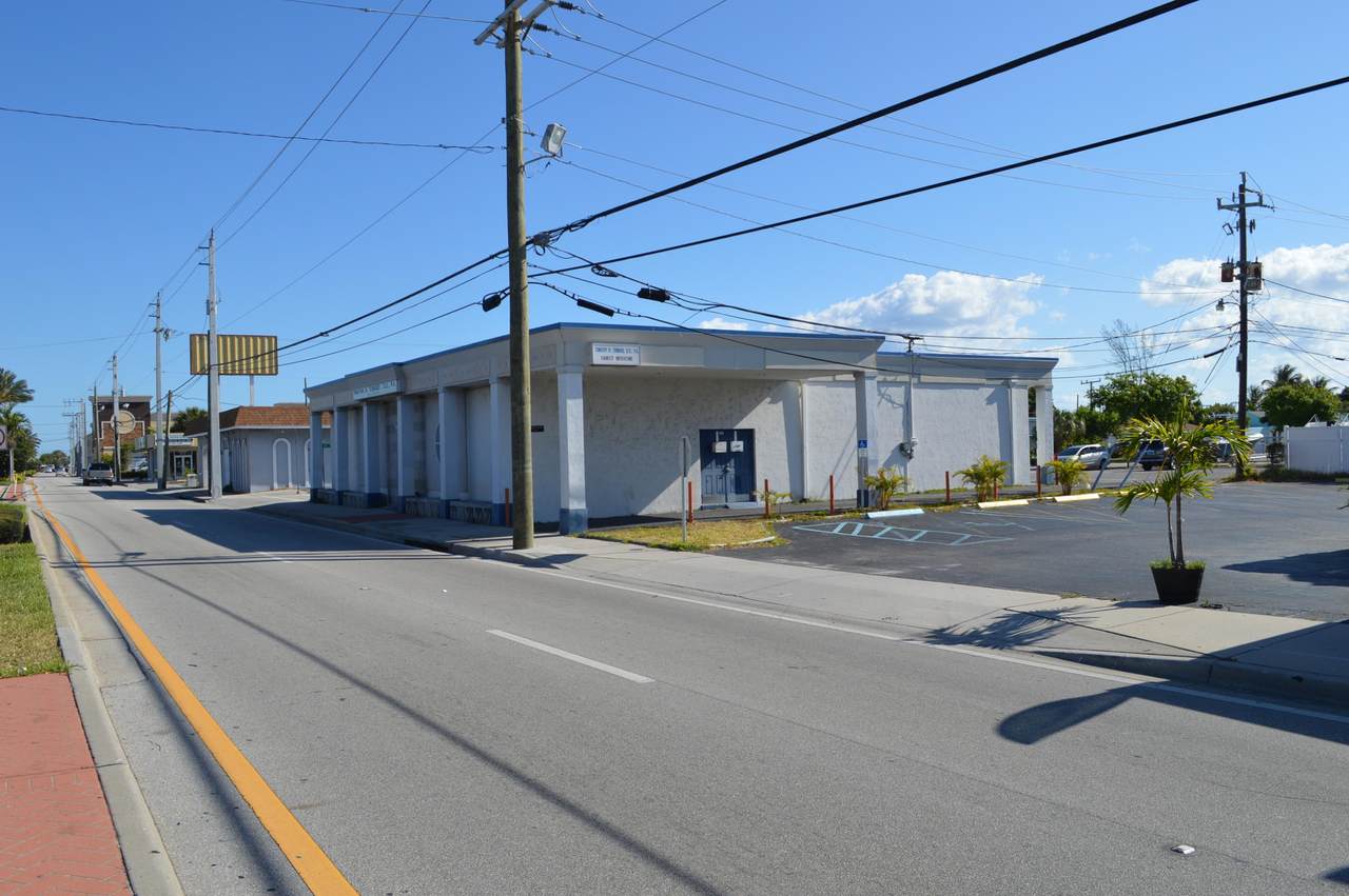 2730 Broadway - Photo 1