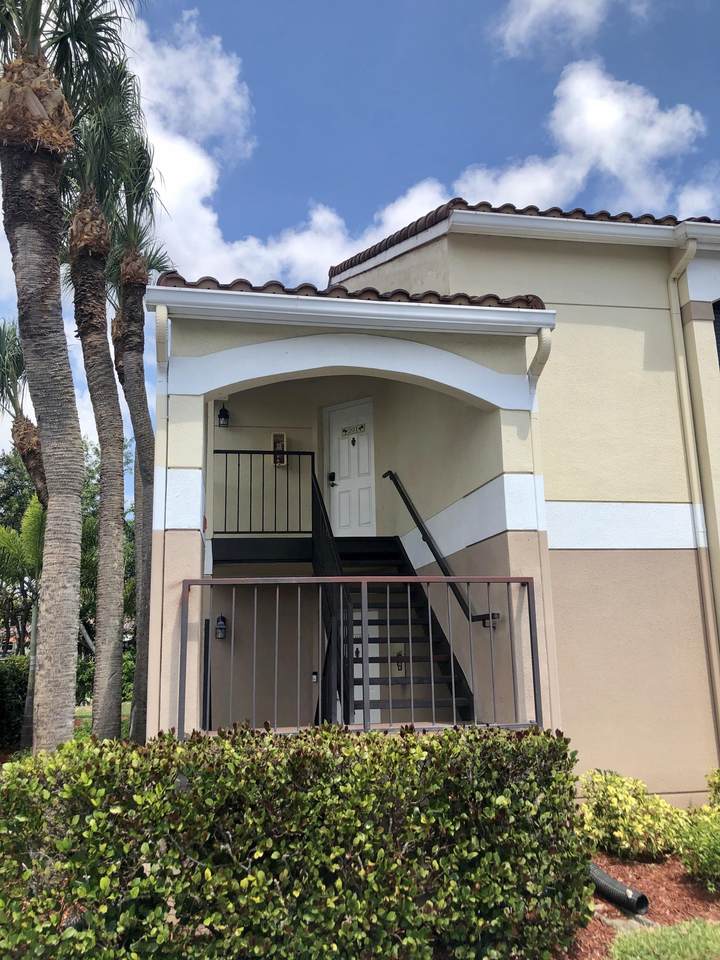 815 Boynton Beach Boulevard - Photo 1 815 Boynton Beach Boulevard - Photo 1