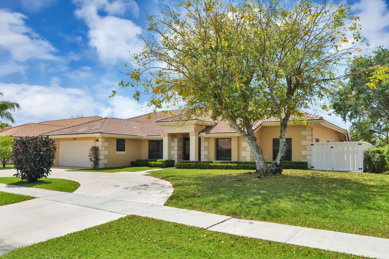 11223 Island Lakes Lane - Photo 1 11223 Island Lakes Lane - Photo 1