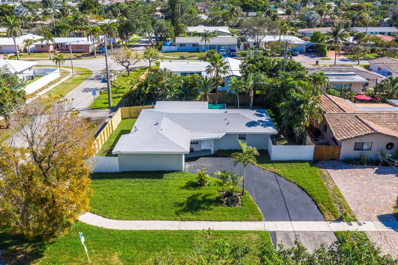 6121 22 Avenue - Photo 1 6121 22 Avenue - Photo 1