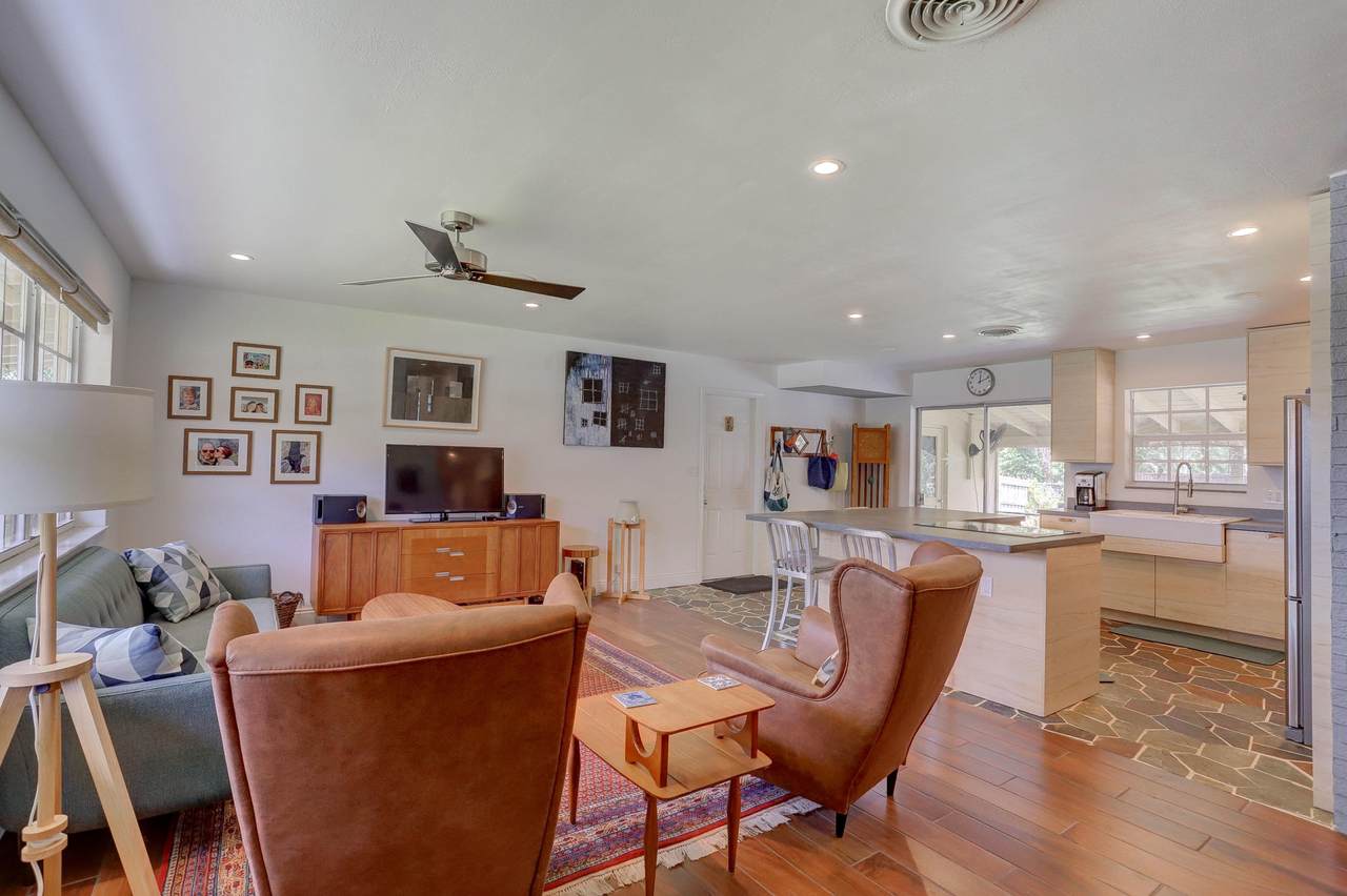 1233 7th Street - Photo 1 1233 7th Street - Photo 1