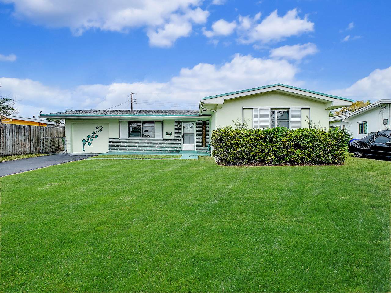 8621 11 Court - Photo 1 8621 11 Court - Photo 1
