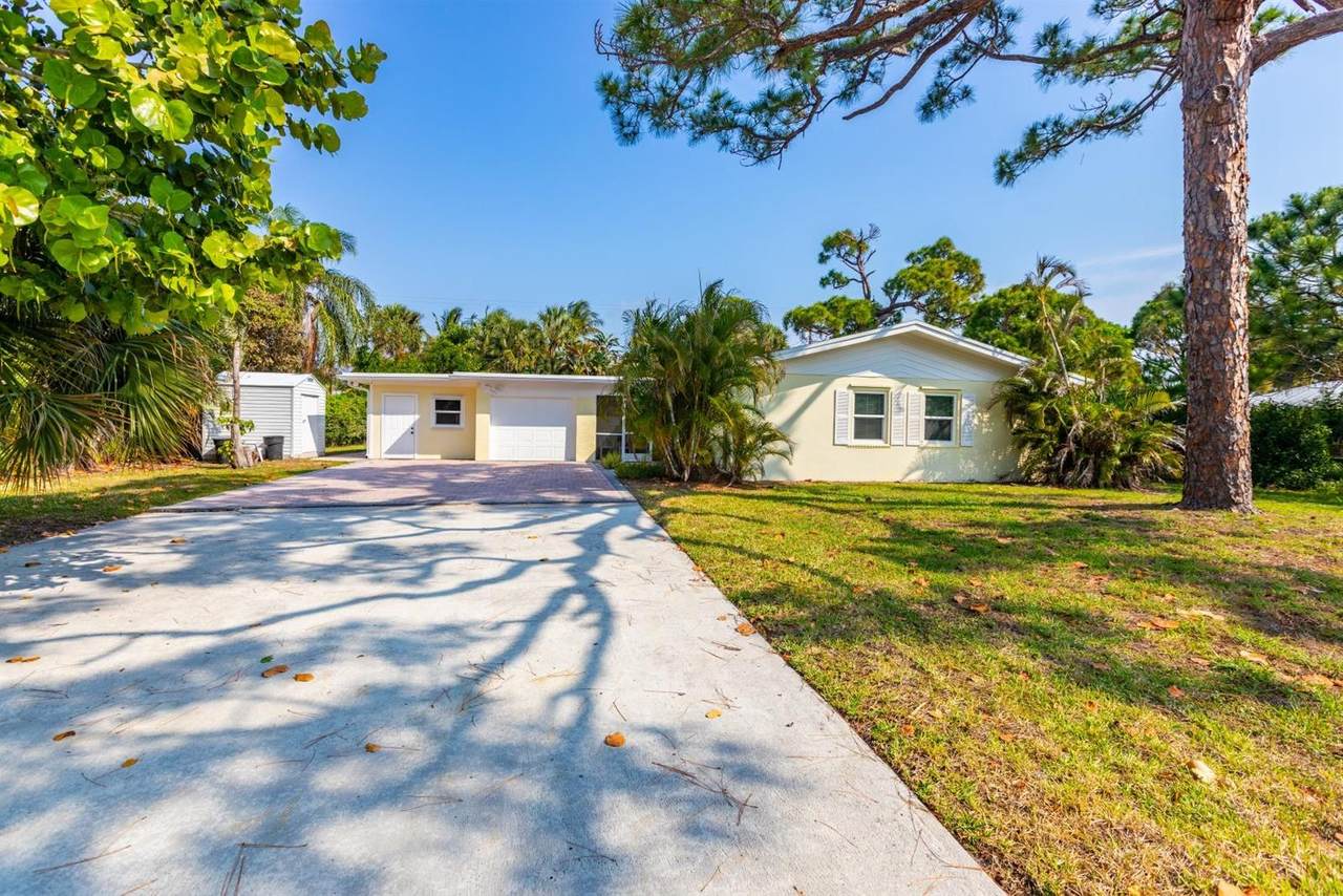 8207 Coconut Street - Photo 1 8207 Coconut Street - Photo 1