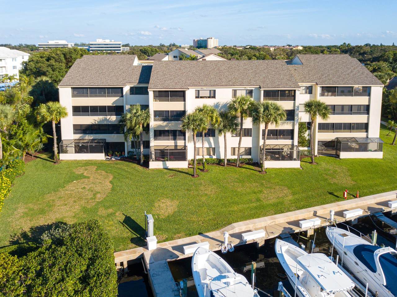 544 Oak Harbour Drive - Photo 1