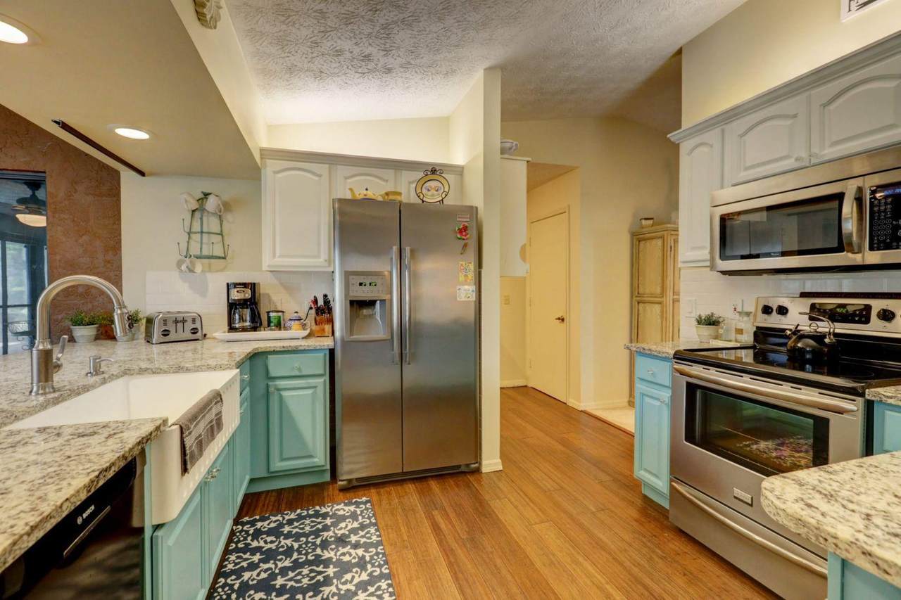 297 Grove Avenue - Photo 1 297 Grove Avenue - Photo 1