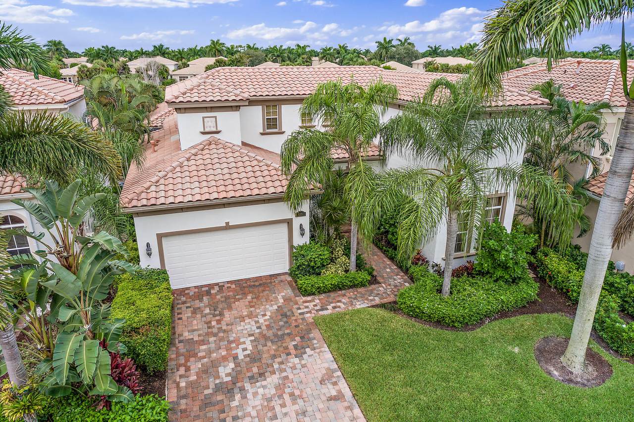 113 Siesta Way - Photo 1 113 Siesta Way - Photo 1