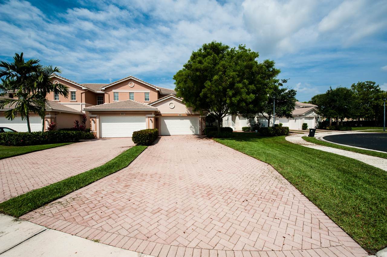 2091 Wingate Bend - Photo 1