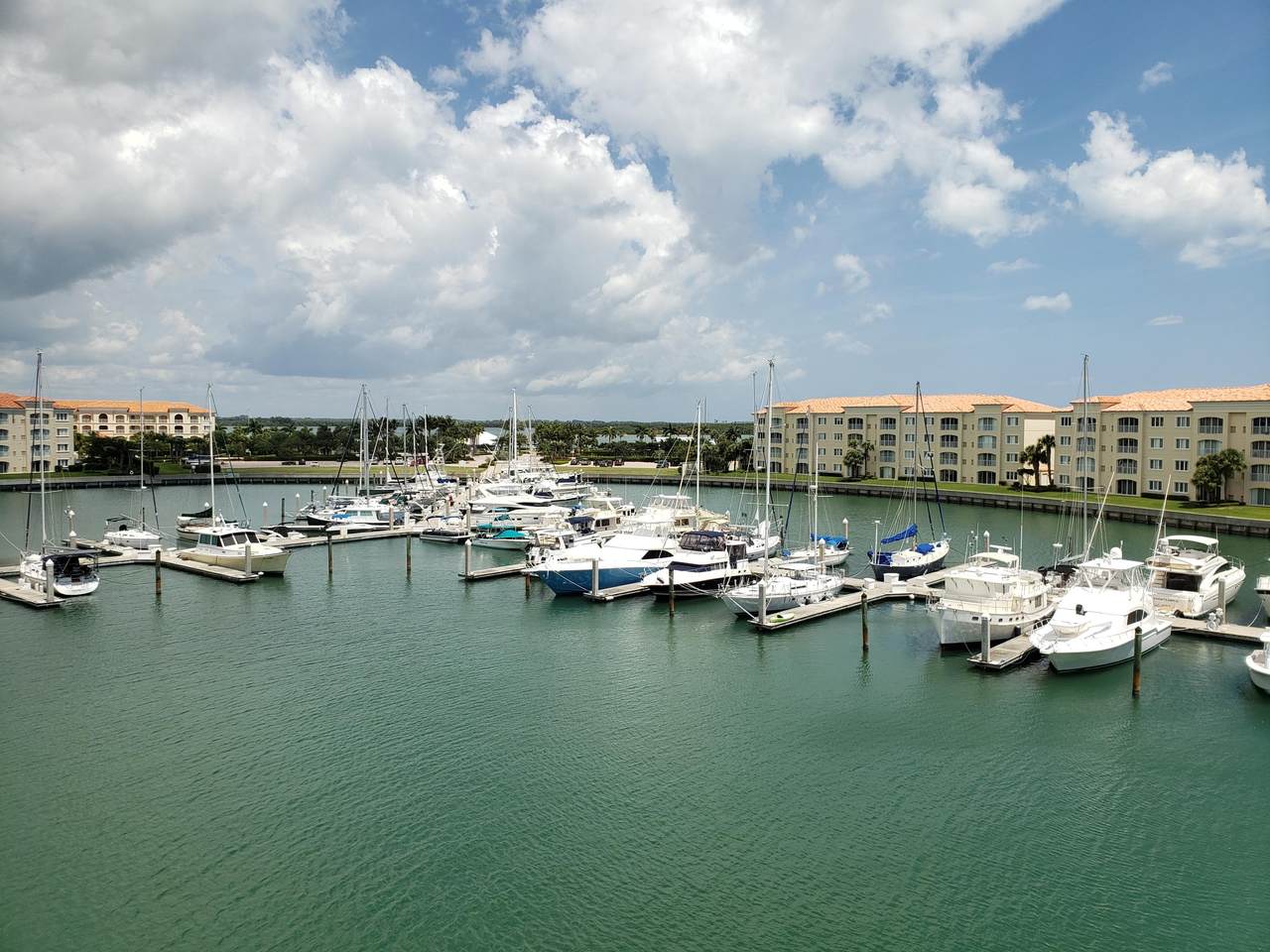 15 Harbour Isles Ph05 Drive - Photo 1 15 Harbour Isles Ph05 Drive - Photo 1