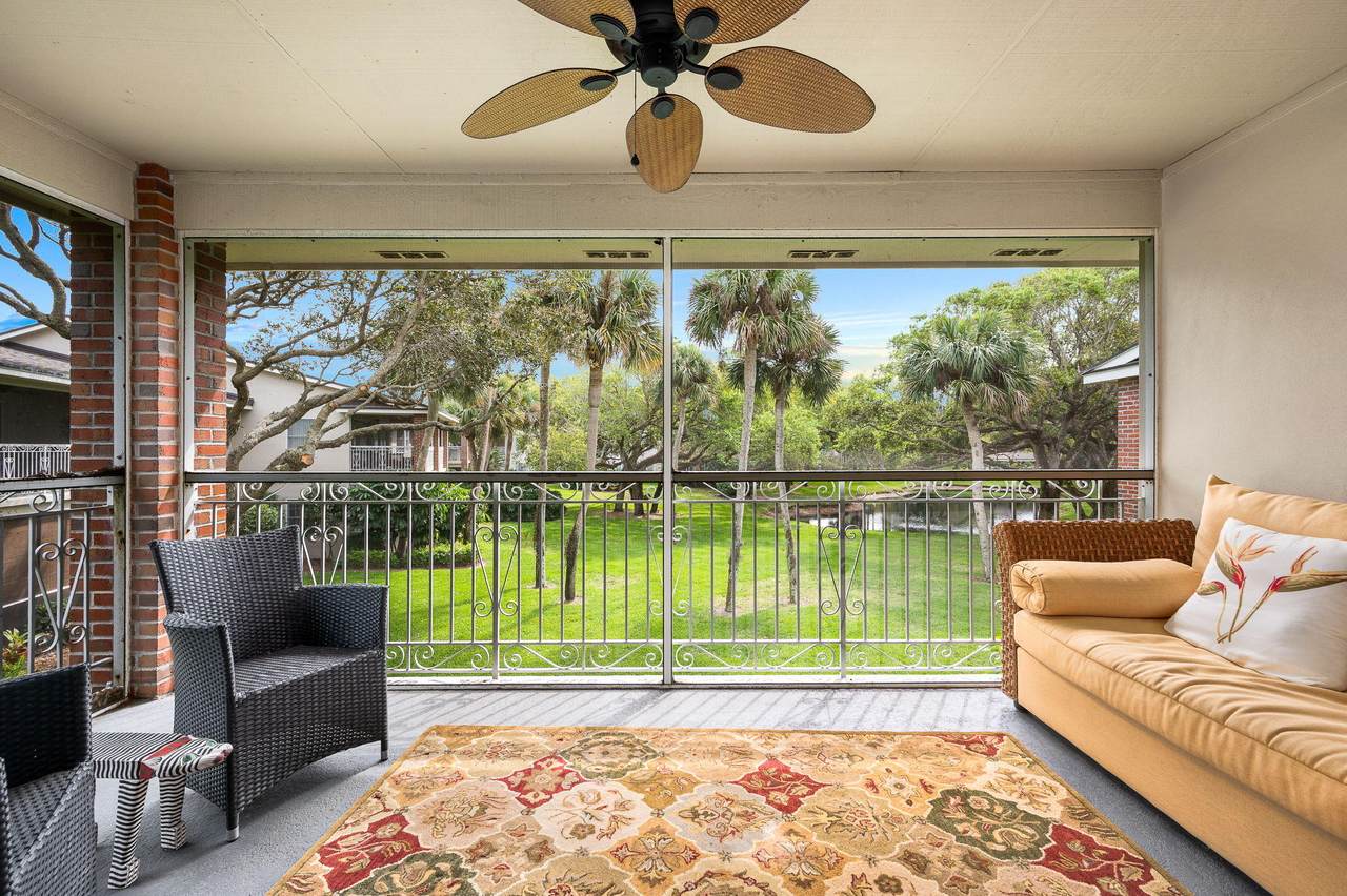 101 Park Shores Circle - Photo 1