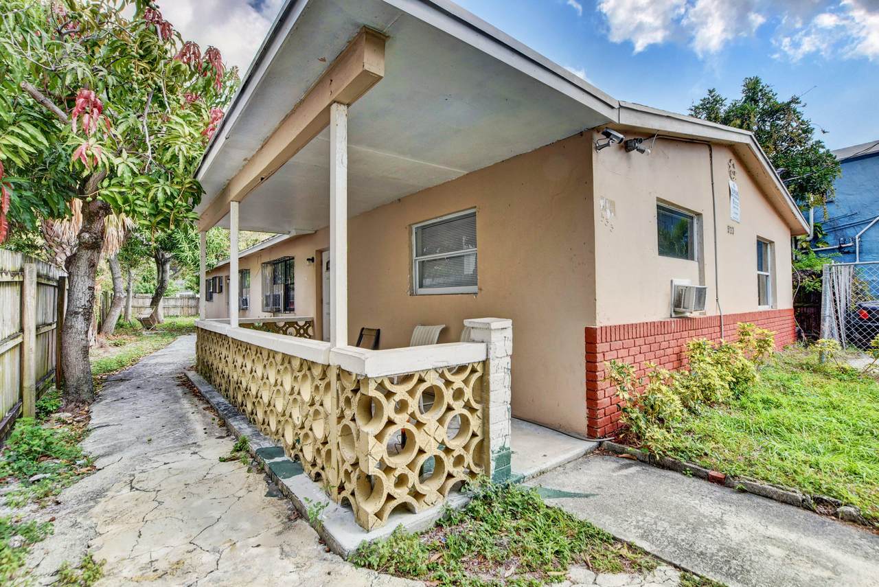 533 11th Street - Photo 1 533 11th Street - Photo 1