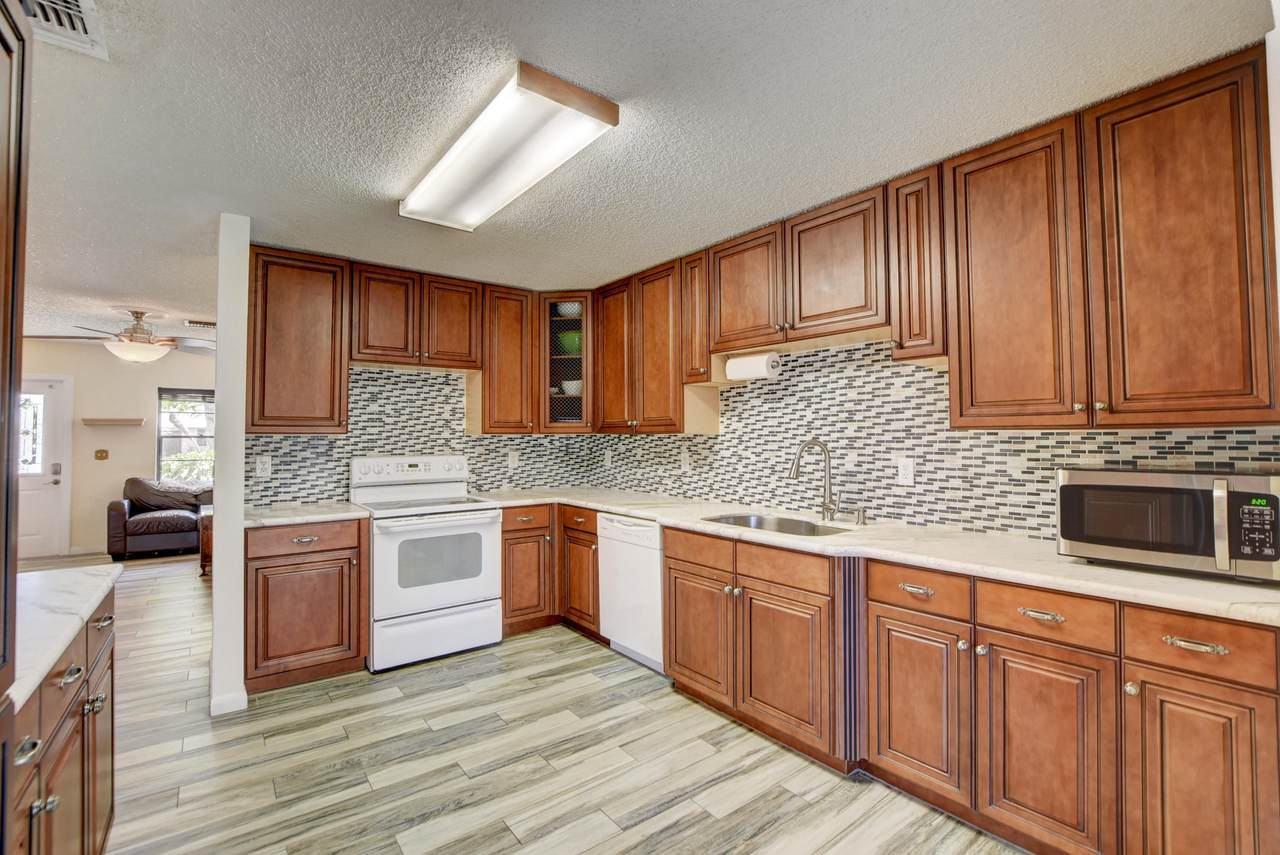 3740 Brooklyn Lane - Photo 1 3740 Brooklyn Lane - Photo 1
