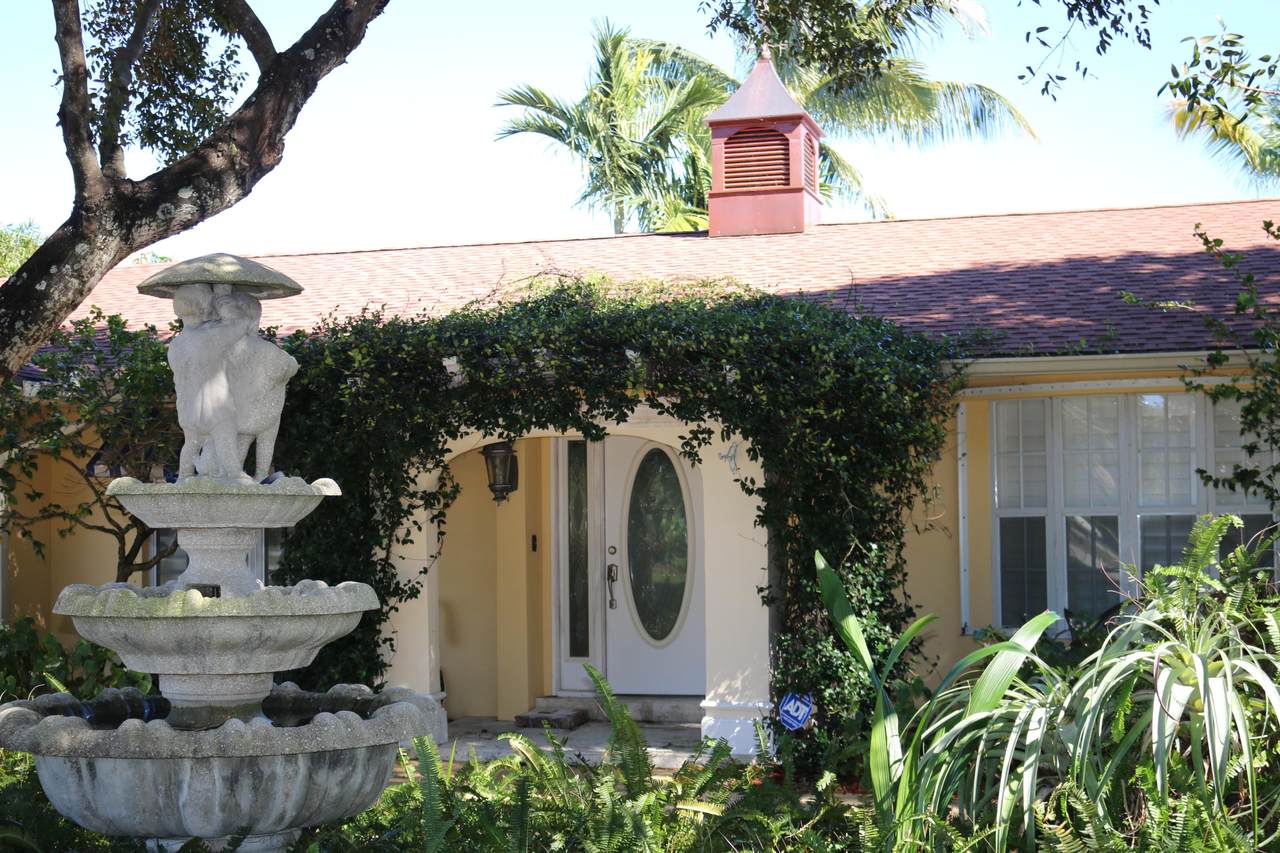 12046 Prosperity Farms Road - Photo 1