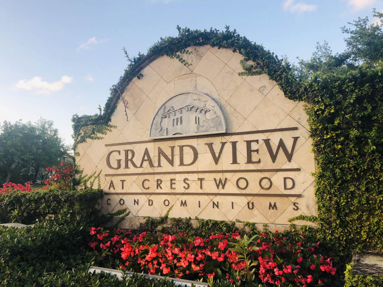 1400 Crestwood Court - Photo 1