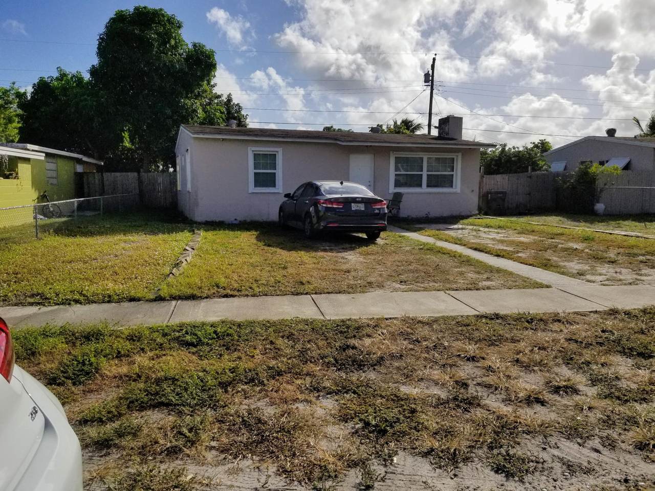 624 Aspen Road - Photo 1