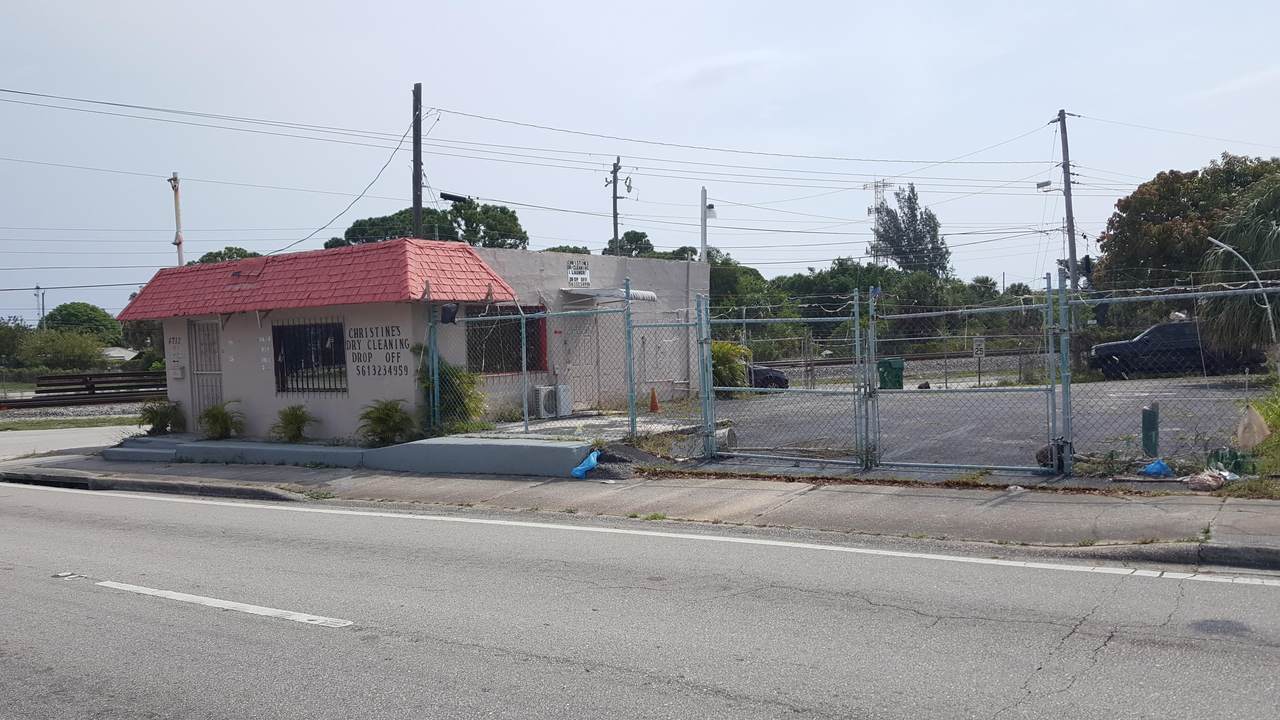 4712 Australian Avenue - Photo 1