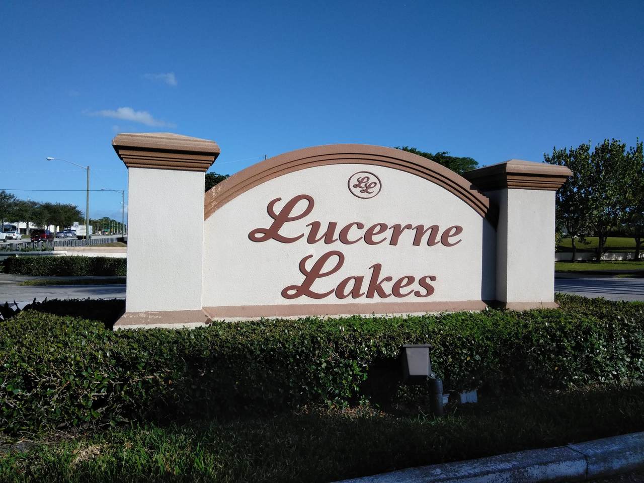 4575 Lucerne Lakes Boulevard - Photo 1 4575 Lucerne Lakes Boulevard - Photo 1