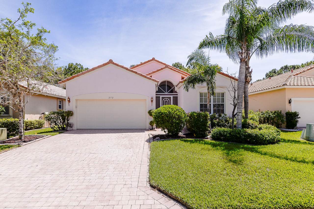 252 Toscane Trail - Photo 1