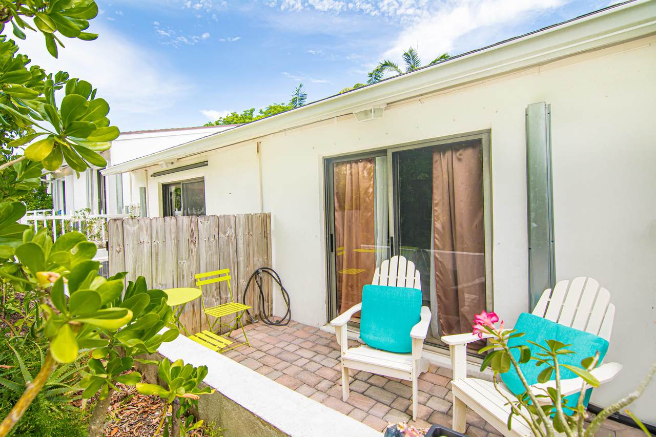 751 Ocean Drive - Photo 1 751 Ocean Drive - Photo 1