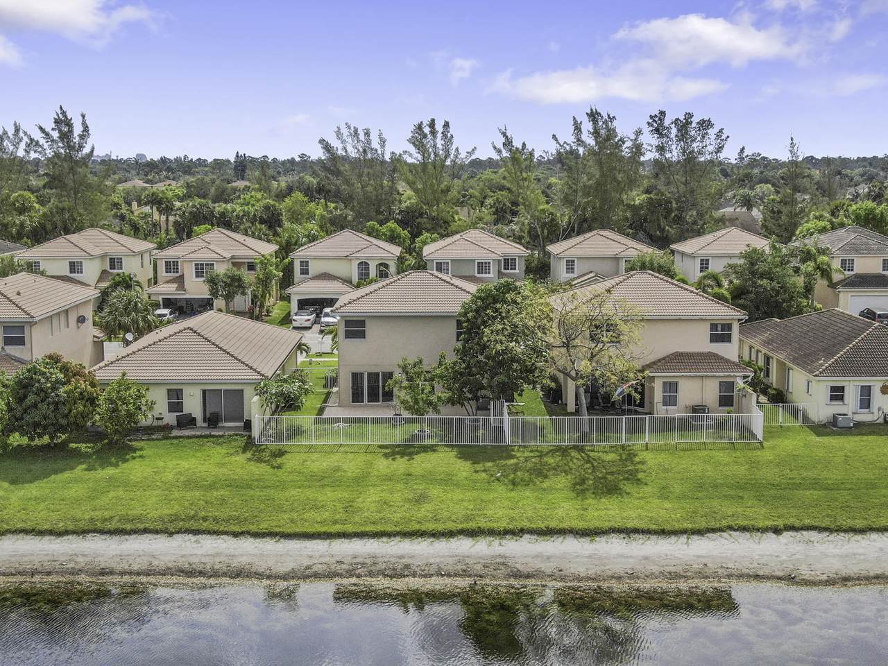 6237 Adriatic Way - Photo 1 6237 Adriatic Way - Photo 1