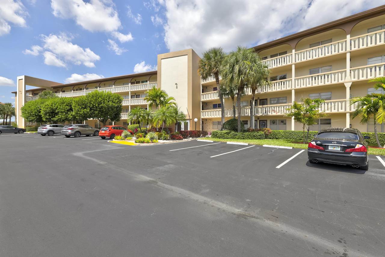 3201 Portofino Point - Photo 1