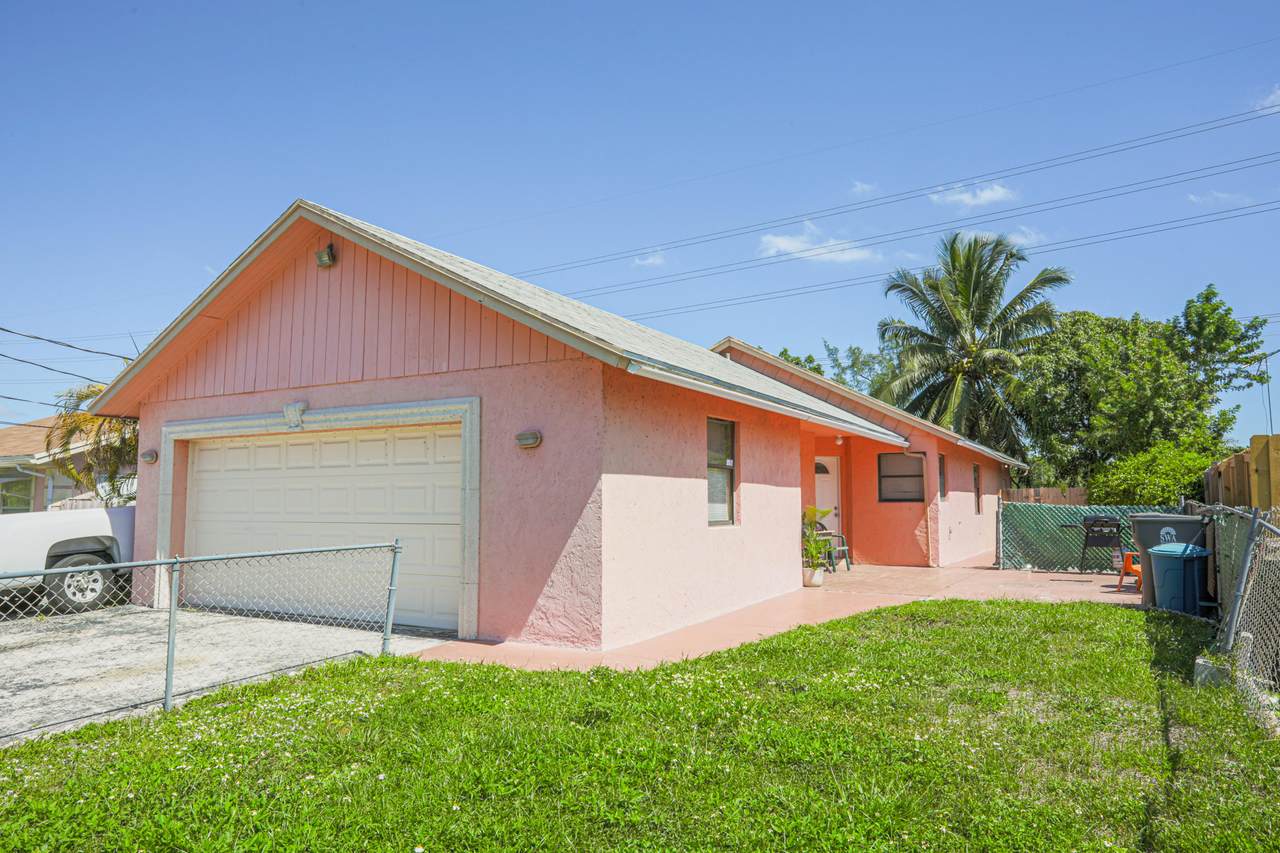 2615 Kentucky Street - Photo 1