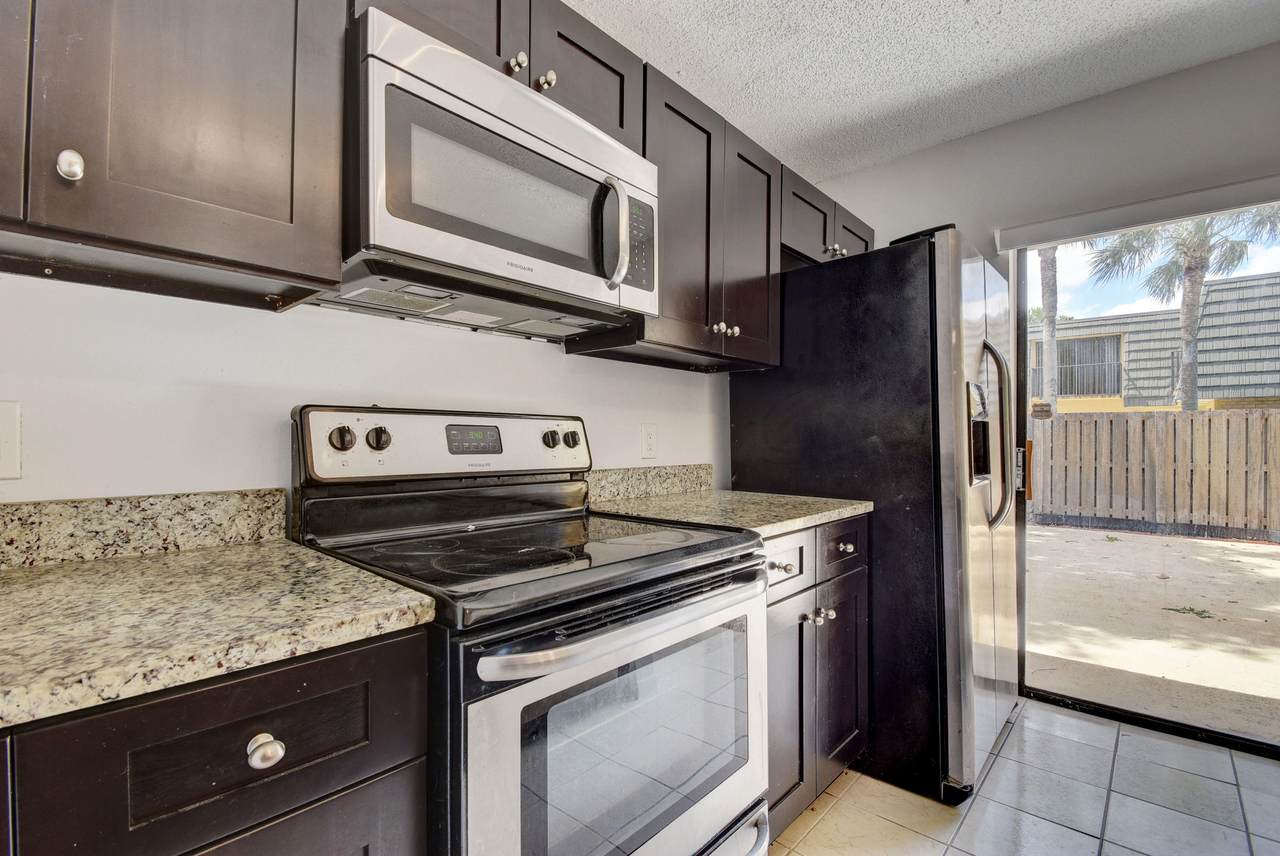 3505 35th Way - Photo 1 3505 35th Way - Photo 1