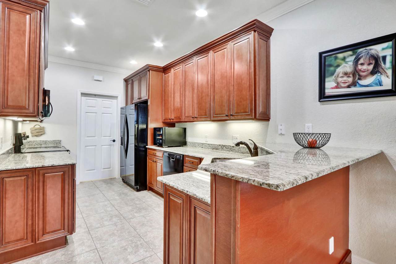 2791 Caroline Dr Drive - Photo 1 2791 Caroline Dr Drive - Photo 1