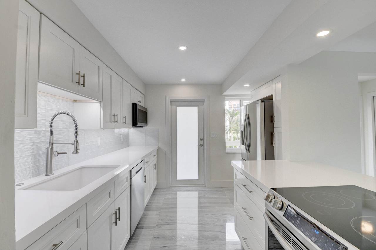 300 Royal Palm Road - Photo 1 300 Royal Palm Road - Photo 1