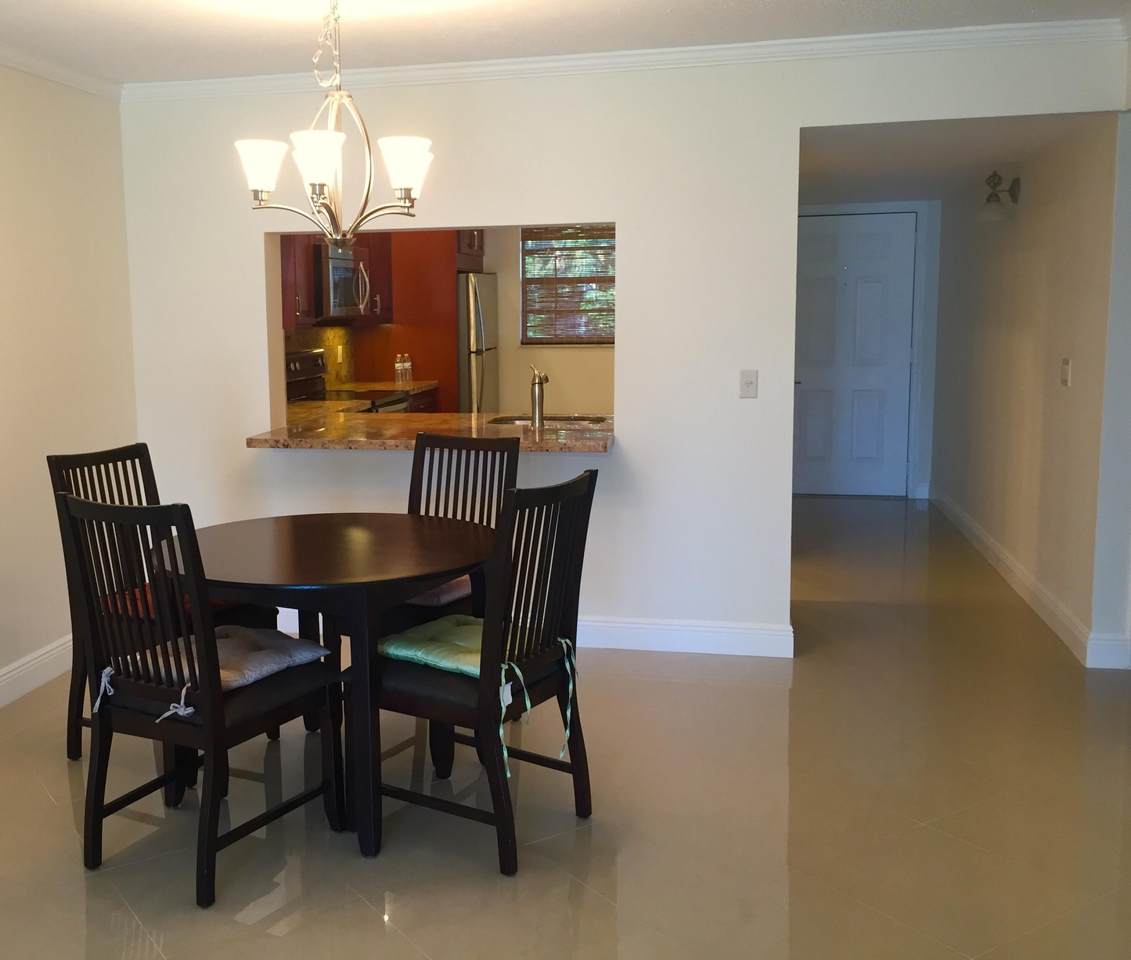 555 Banyan Tree Lane - Photo 1 555 Banyan Tree Lane - Photo 1
