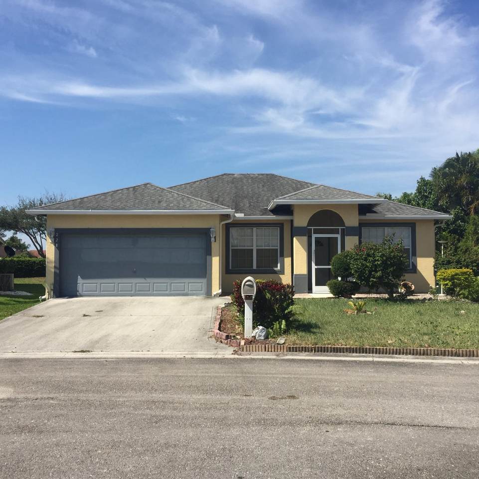 228 Malibu Circle - Photo 1