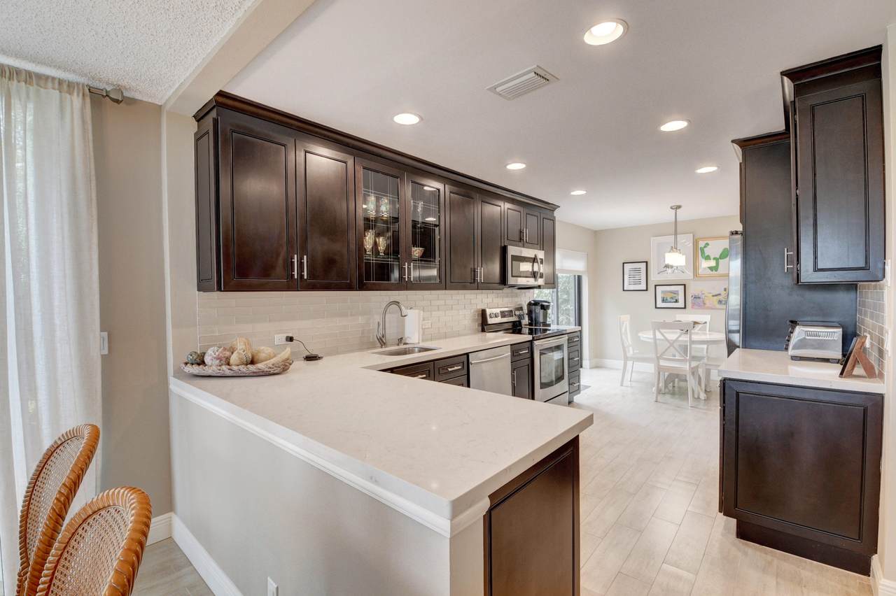 43 Eastgate Drive - Photo 1