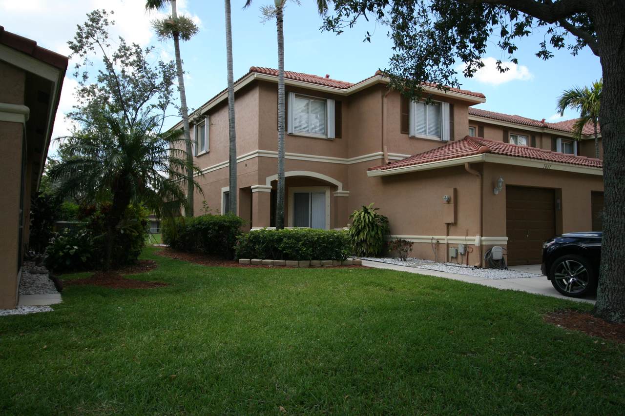 7011 Hawks Nest Terrace - Photo 1