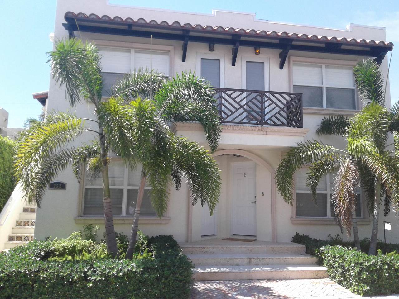 252 Oleander Avenue - Photo 1 252 Oleander Avenue - Photo 1