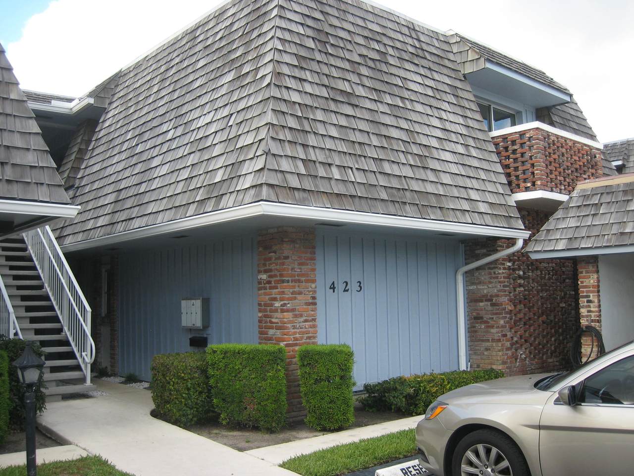 423 Pine Tree Court - Photo 1 423 Pine Tree Court - Photo 1