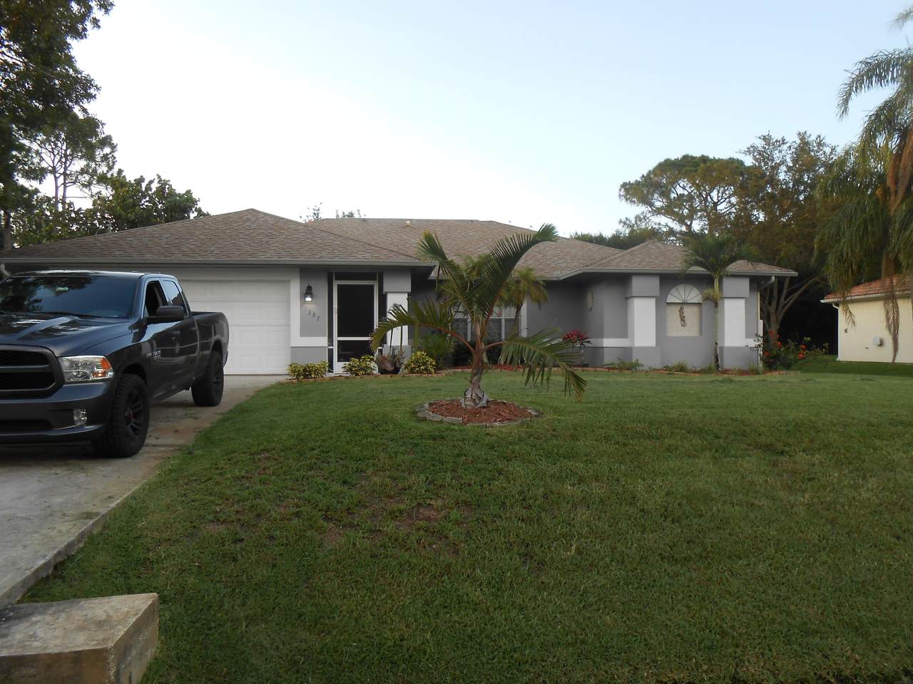 1337 Gastador Avenue - Photo 1