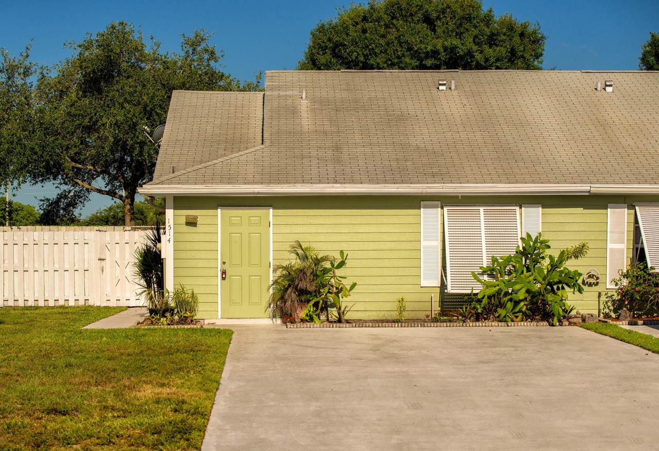 1514 Royal Forest Court - Photo 1