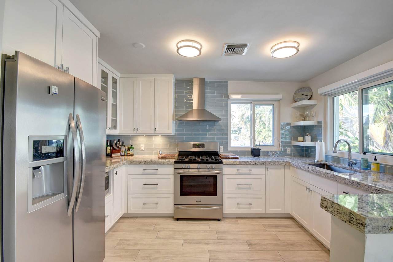 1020 Casuarina Road - Photo 1 1020 Casuarina Road - Photo 1