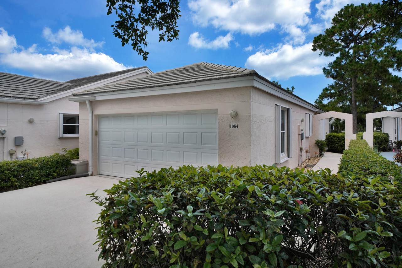 1064 Island Manor Drive - Photo 1
