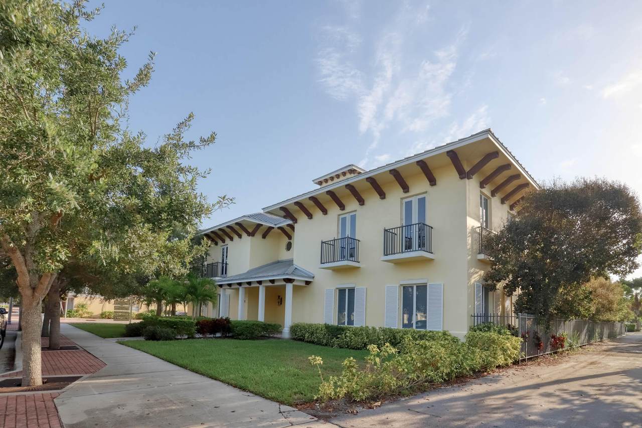 901 Olive Avenue - Photo 1