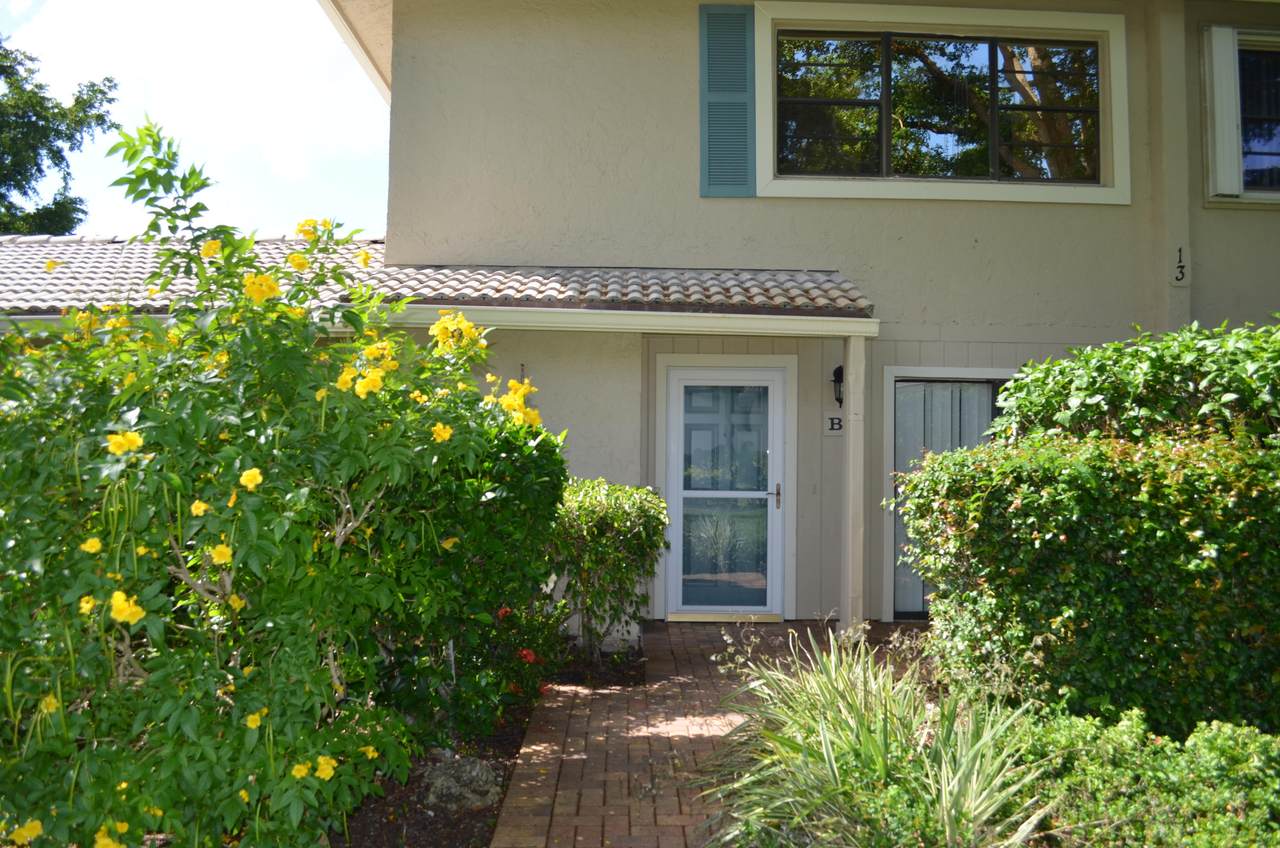 13 Westgate Lane - Photo 1