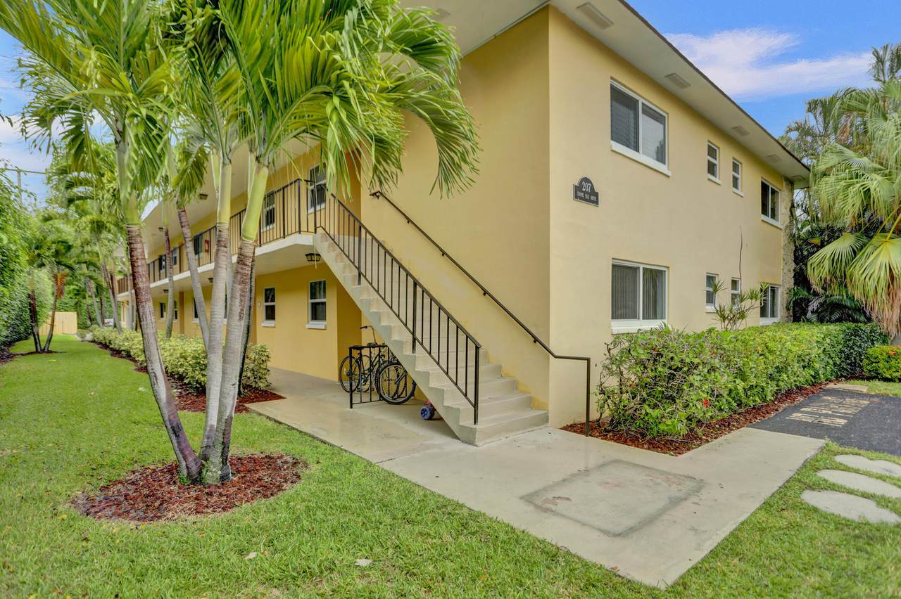 207 Tropic Isle Drive - Photo 1 207 Tropic Isle Drive - Photo 1