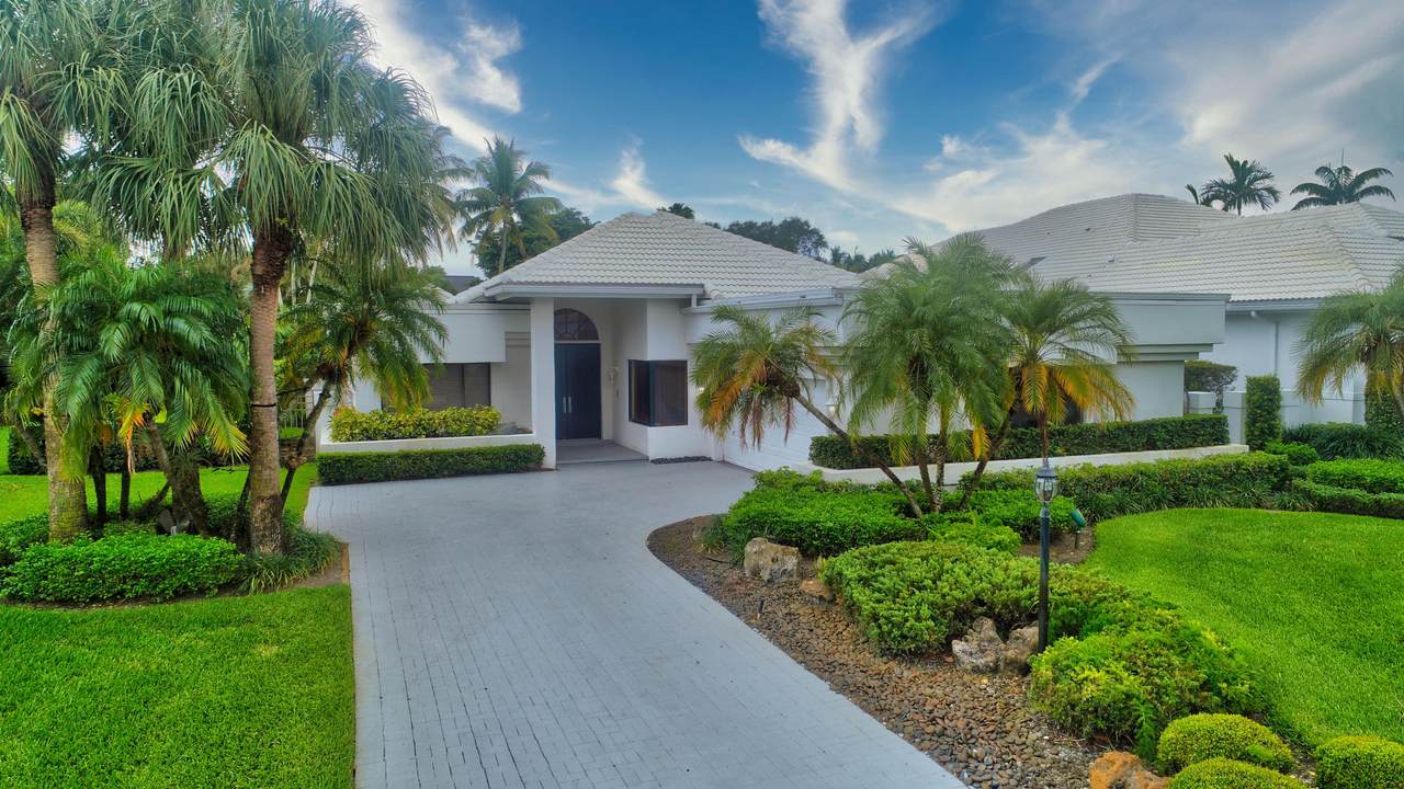 7246 Gateside Drive - Photo 1