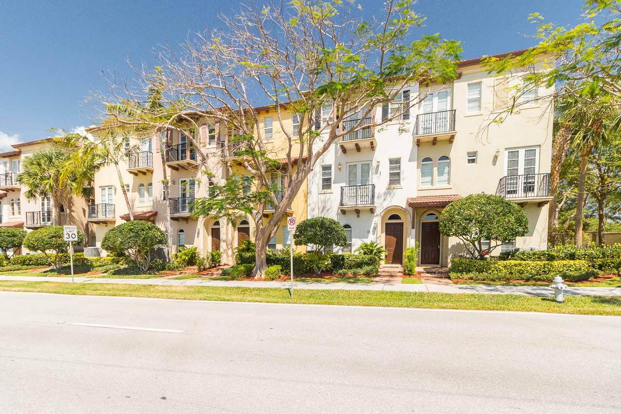 18 Via Floresta Drive - Photo 1 18 Via Floresta Drive - Photo 1