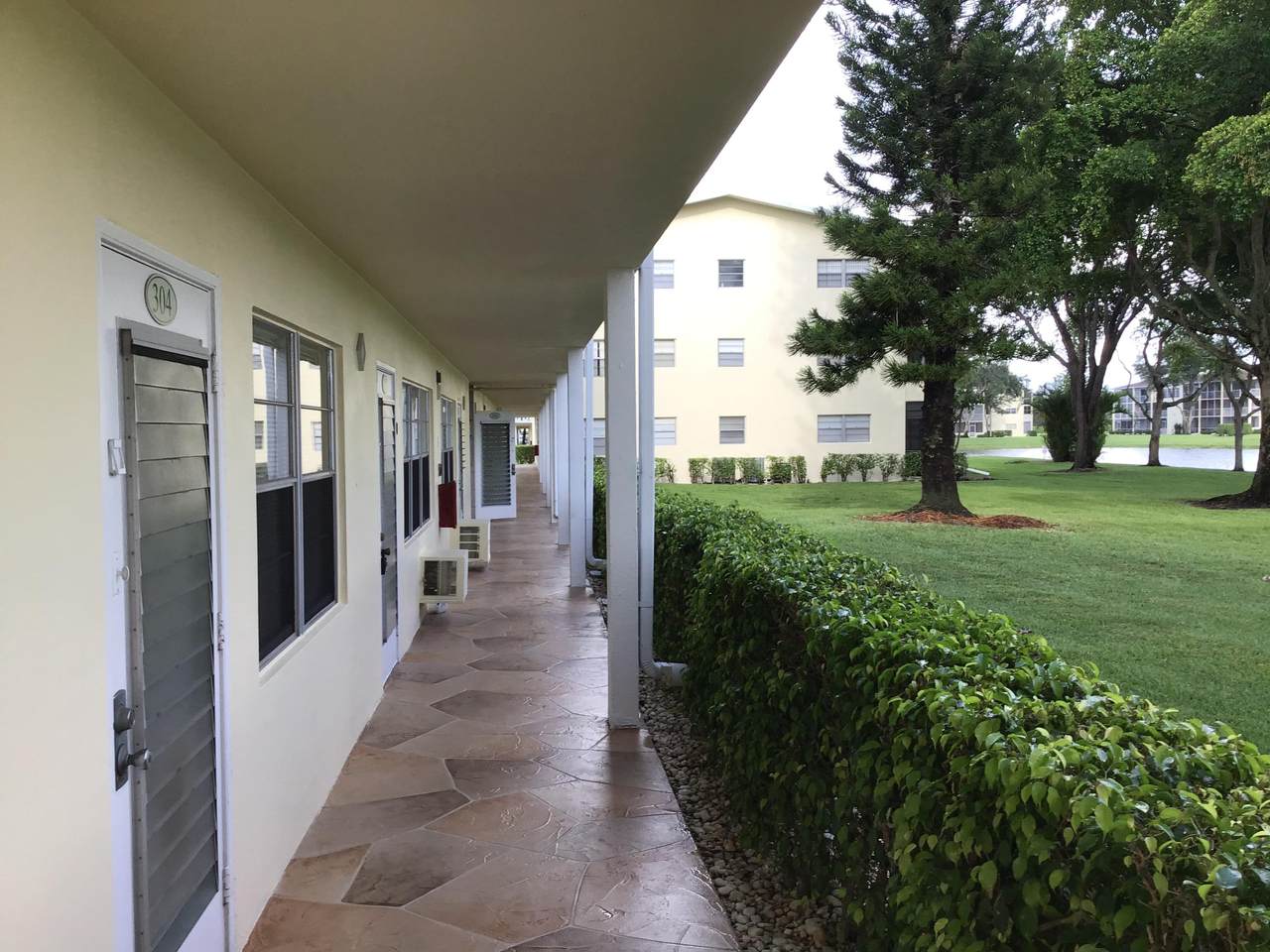 304 Dorset H - Photo 1