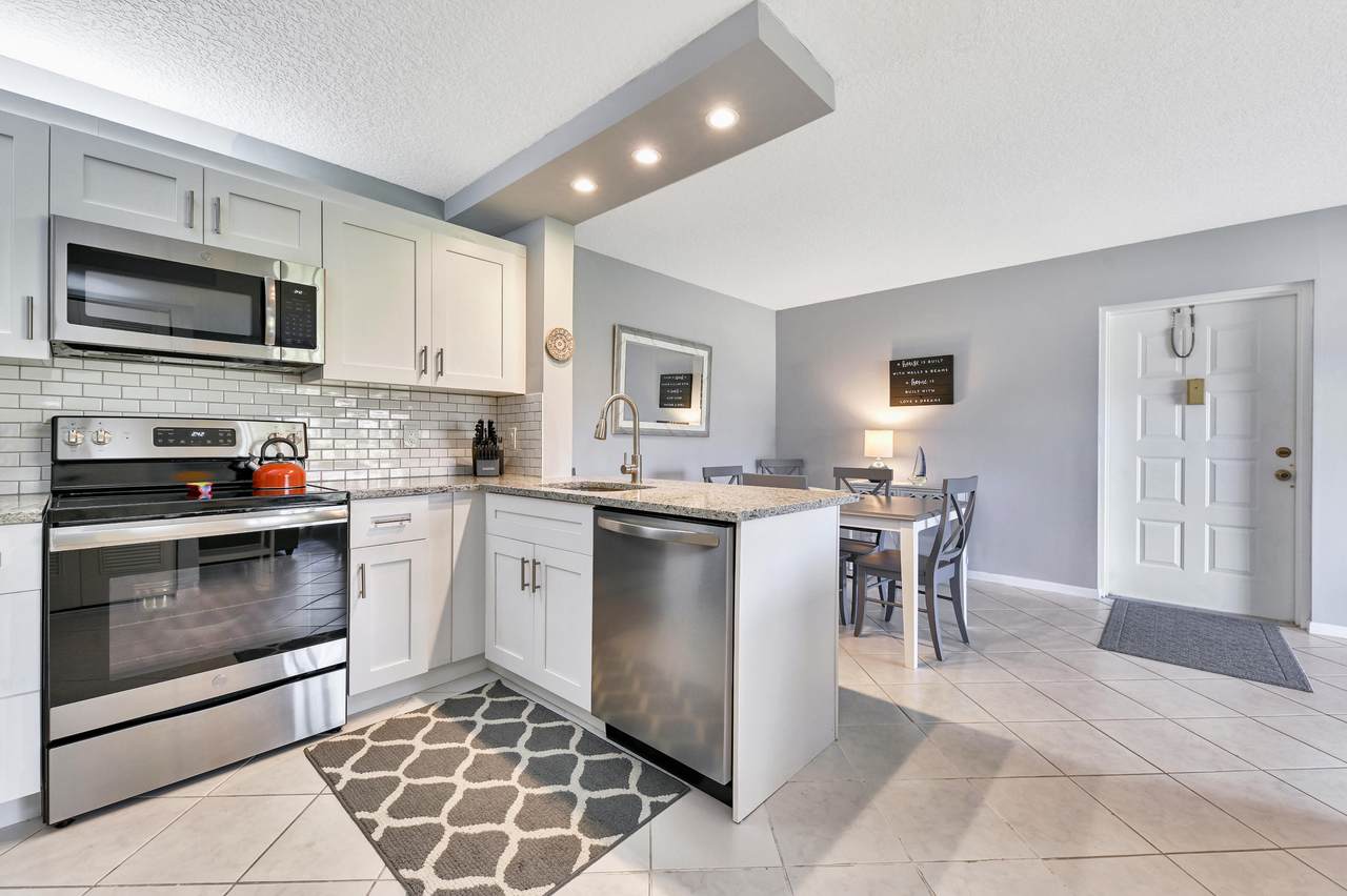 811 Sky Pine Way - Photo 1 811 Sky Pine Way - Photo 1
