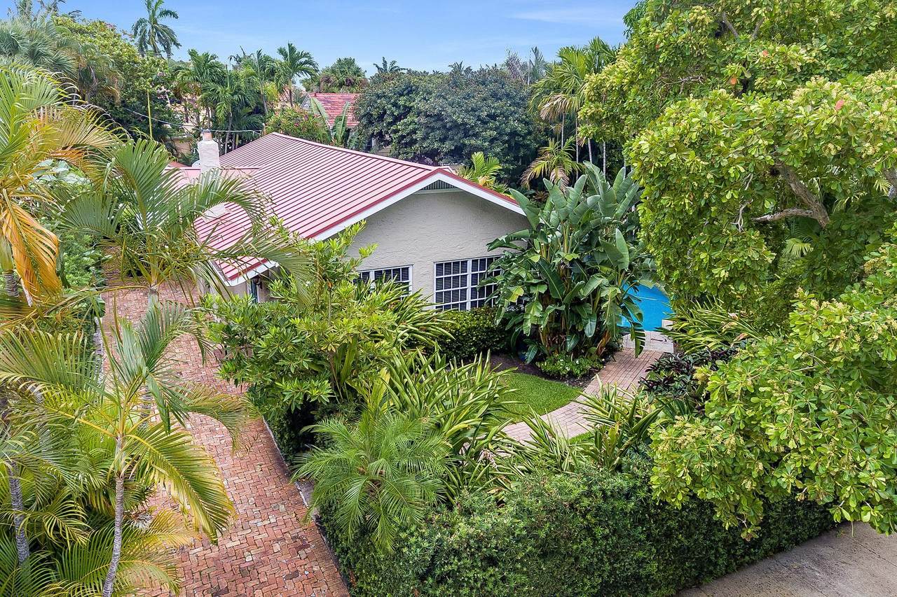 237 Dyer Road - Photo 1