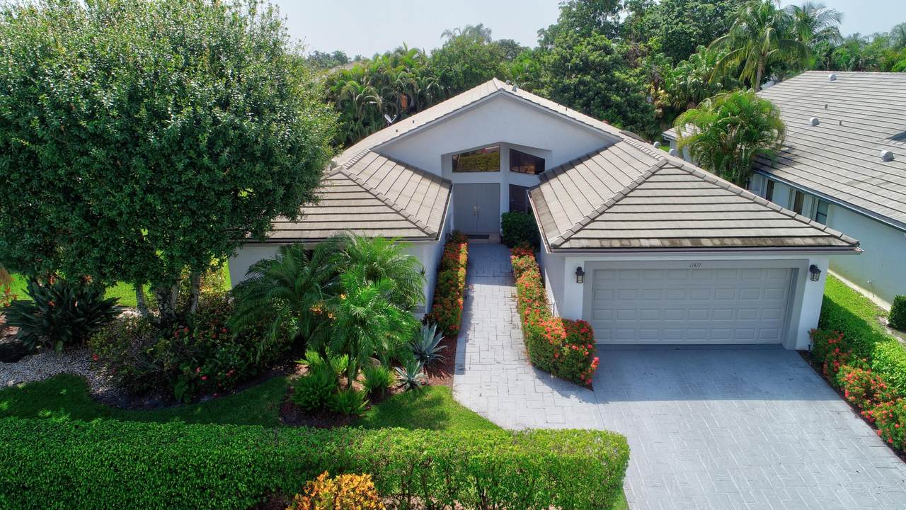 11477 Victoria Circle - Photo 1