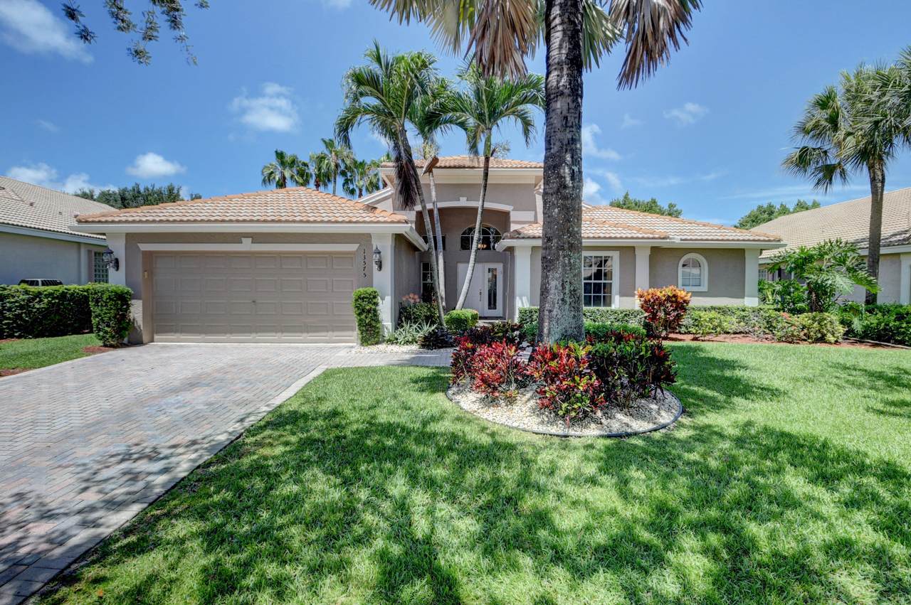 13575 Barcelona Lake Circle - Photo 1 13575 Barcelona Lake Circle - Photo 1