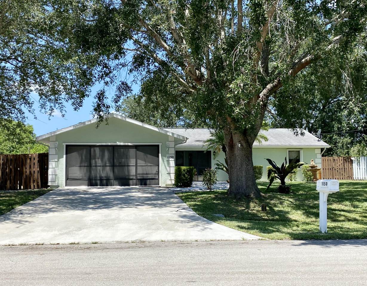 1150 Sw Heather Street - Photo 1