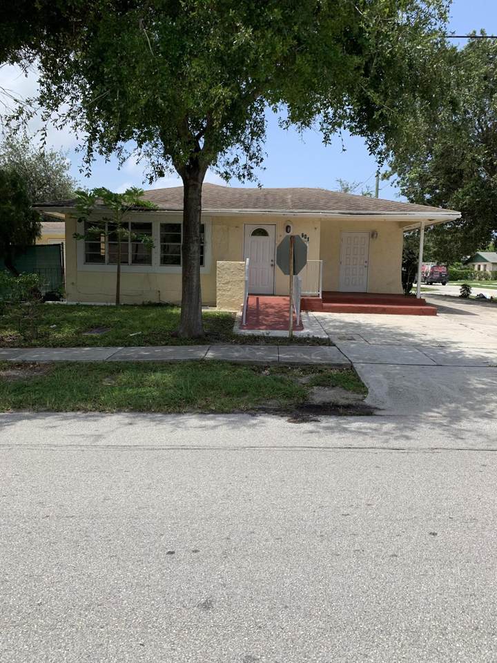 601 2nd Street - Photo 1